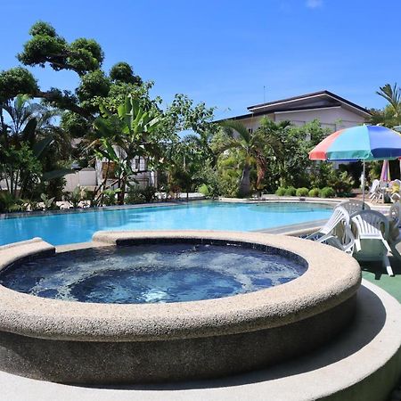 Ice Bear Bar & Tourist Inn Dauis Ngoại thất bức ảnh