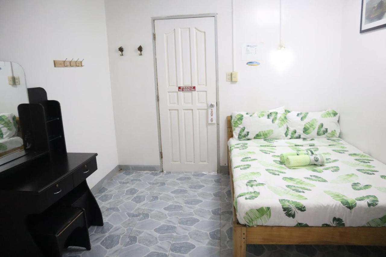 Ice Bear Bar & Tourist Inn Dauis Ngoại thất bức ảnh