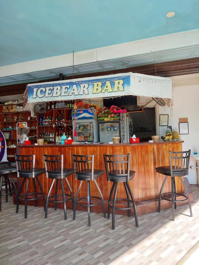 Ice Bear Bar & Tourist Inn Dauis Ngoại thất bức ảnh